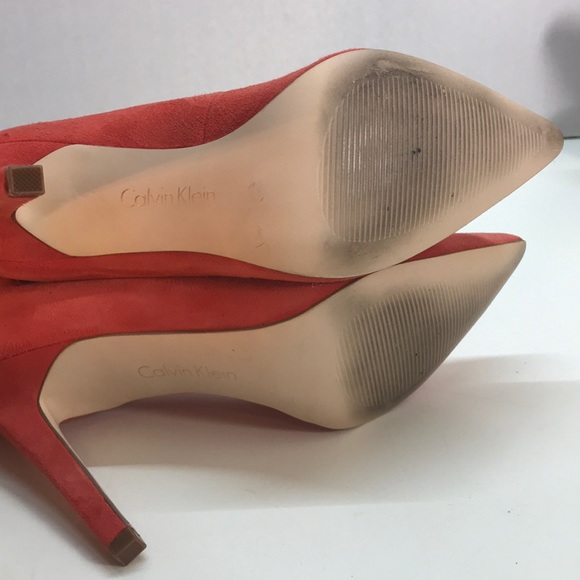 Calvin Klein Peach Suede-like PointedToe Pumps 5 - Picture 7 of 8